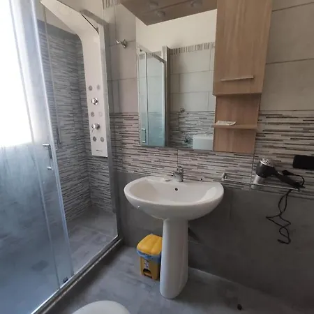 C&y Torelli 1 Lägenhet Novara